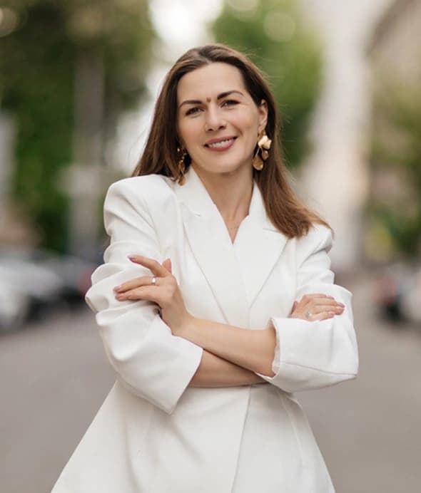 Каріна Бахолдіна